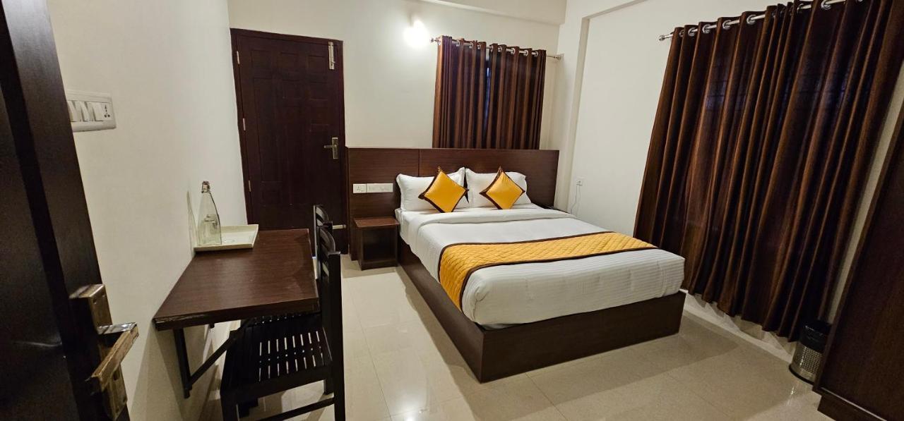 Blueway Residency Downtown Hotel Thiruvananthapuram Eksteriør billede