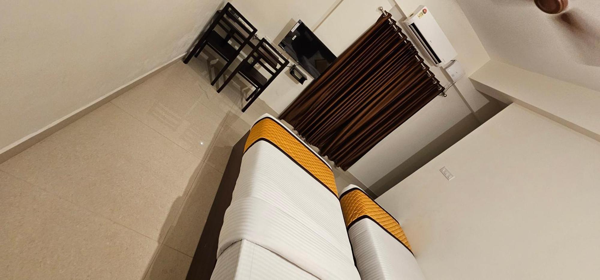 Blueway Residency Downtown Hotel Thiruvananthapuram Eksteriør billede