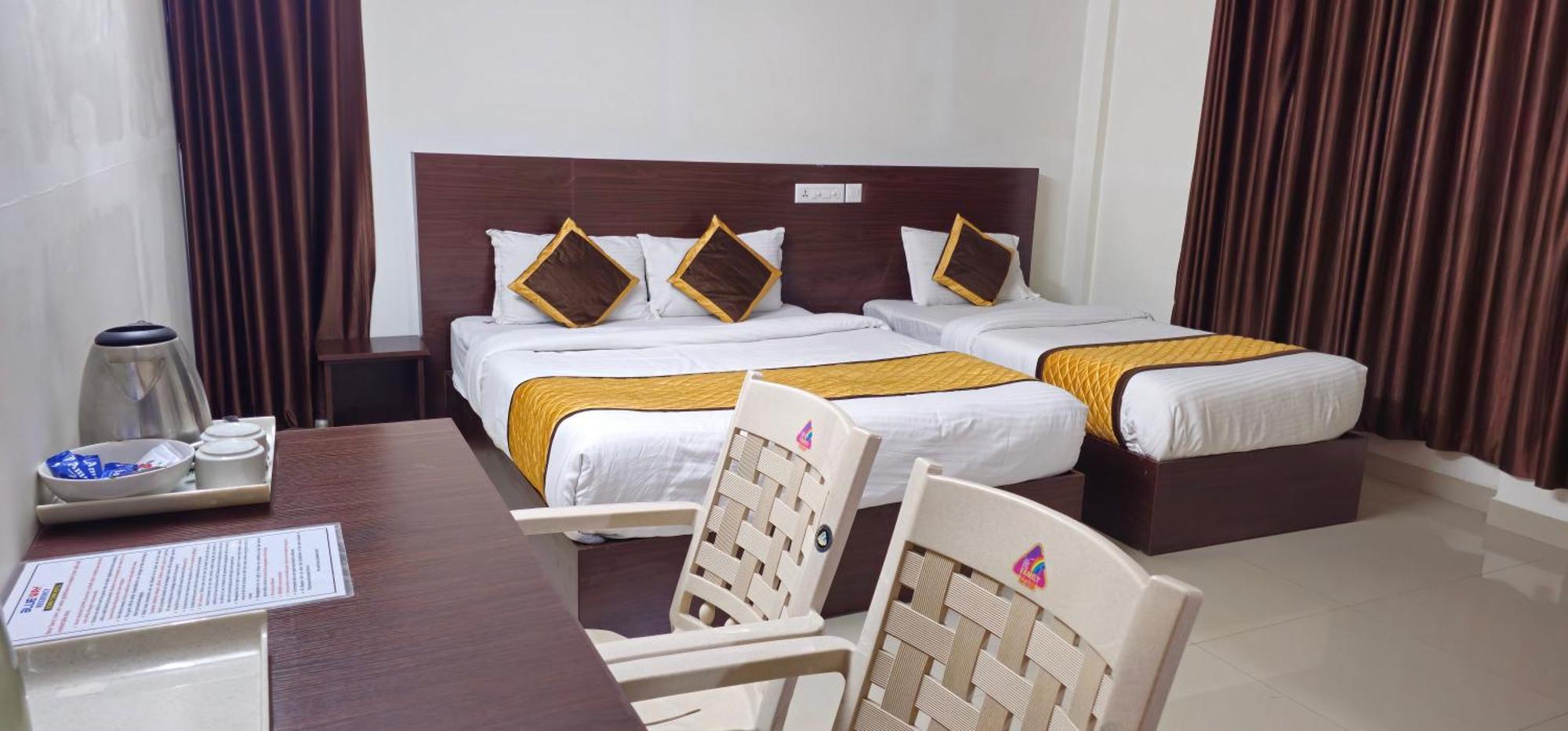 Blueway Residency Downtown Hotel Thiruvananthapuram Eksteriør billede