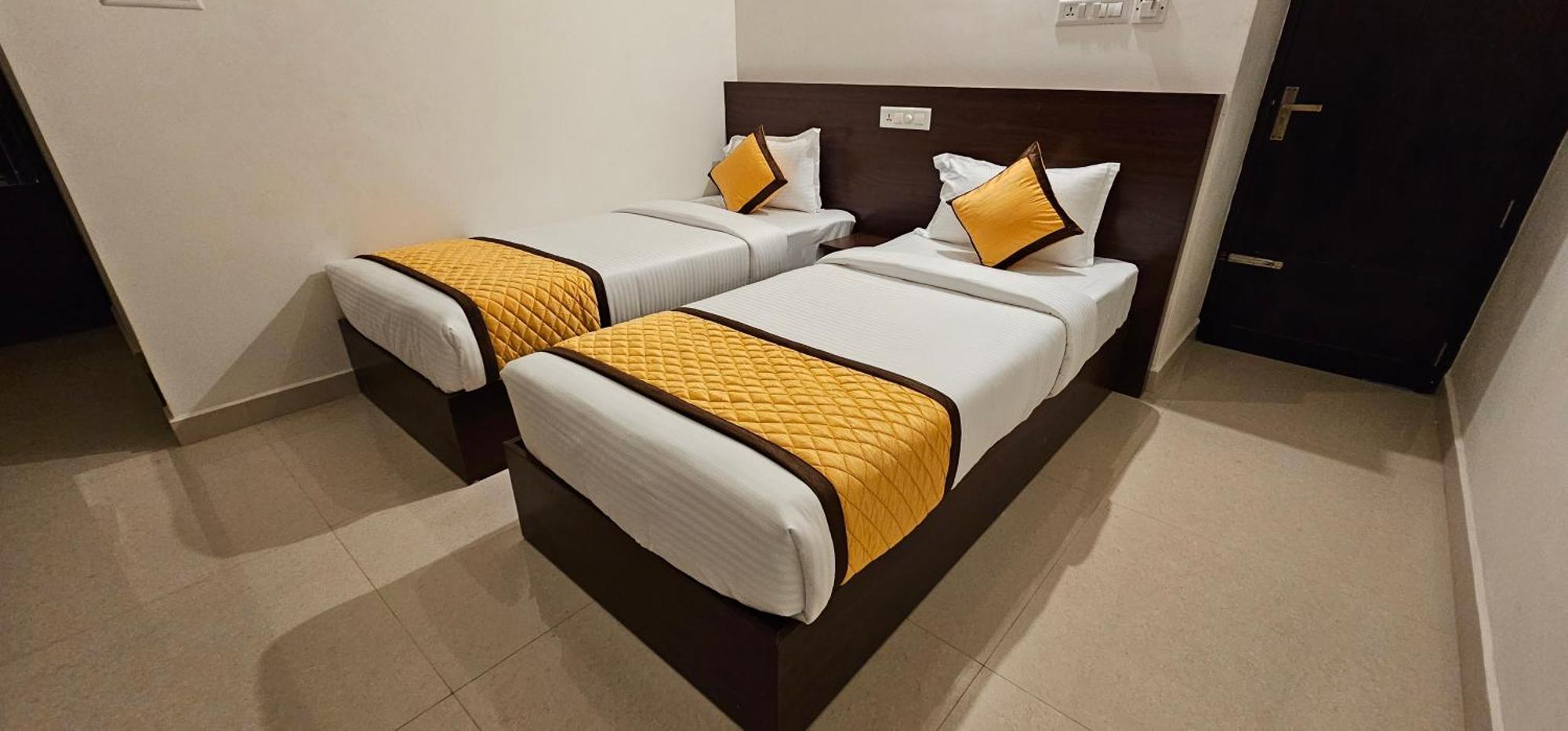 Blueway Residency Downtown Hotel Thiruvananthapuram Eksteriør billede
